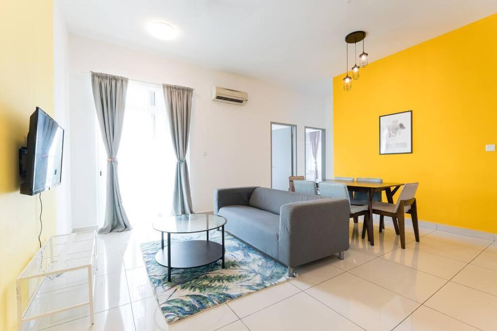 Tr Residence Lovely 3 Bedroom Unit 6Pax Next To Titiwangsa Lrt กัวลาลัมเปอร์ ภายนอก รูปภาพ