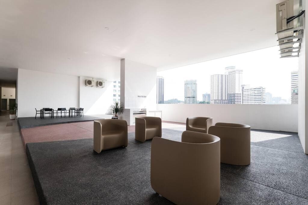 Tr Residence Lovely 3 Bedroom Unit 6Pax Next To Titiwangsa Lrt กัวลาลัมเปอร์ ภายนอก รูปภาพ