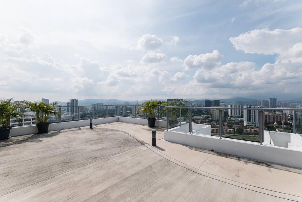 Tr Residence Lovely 3 Bedroom Unit 6Pax Next To Titiwangsa Lrt กัวลาลัมเปอร์ ภายนอก รูปภาพ