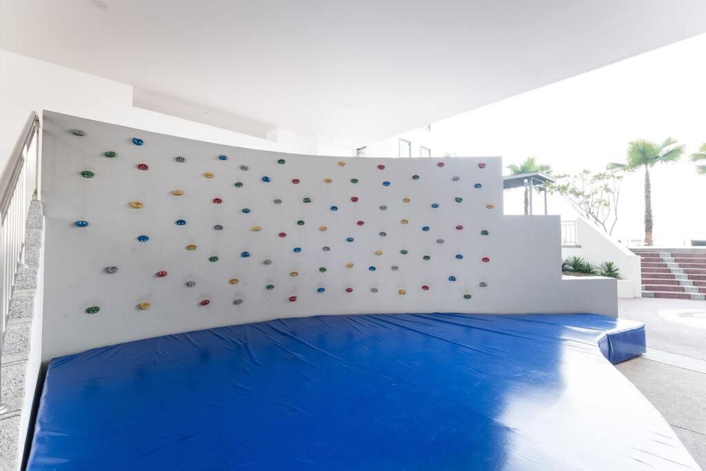 Tr Residence Lovely 3 Bedroom Unit 6Pax Next To Titiwangsa Lrt กัวลาลัมเปอร์ ภายนอก รูปภาพ