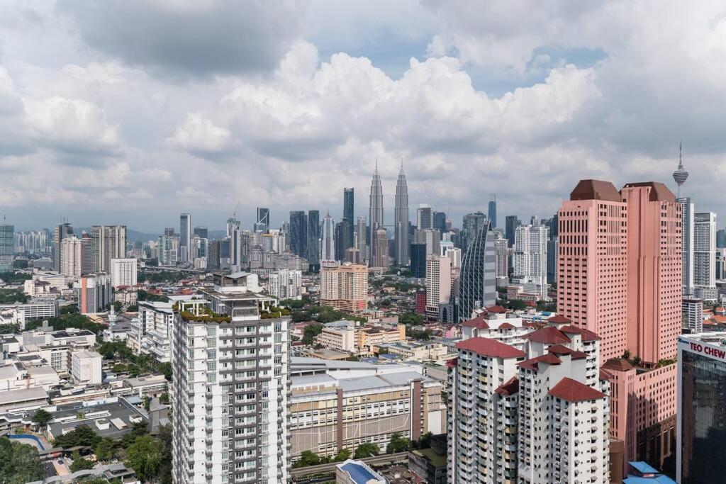 Tr Residence Lovely 3 Bedroom Unit 6Pax Next To Titiwangsa Lrt กัวลาลัมเปอร์ ภายนอก รูปภาพ