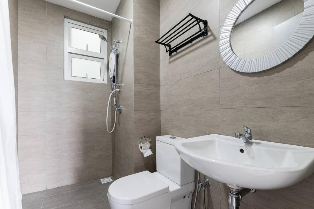 Tr Residence Lovely 3 Bedroom Unit 6Pax Next To Titiwangsa Lrt กัวลาลัมเปอร์ ภายนอก รูปภาพ