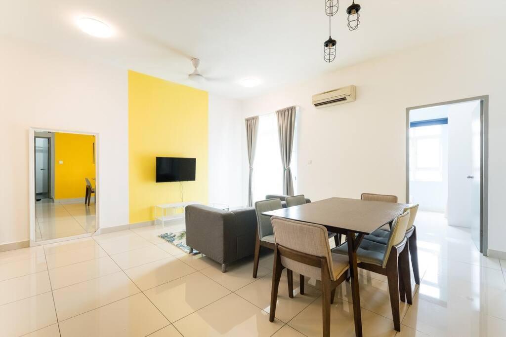 Tr Residence Lovely 3 Bedroom Unit 6Pax Next To Titiwangsa Lrt กัวลาลัมเปอร์ ภายนอก รูปภาพ
